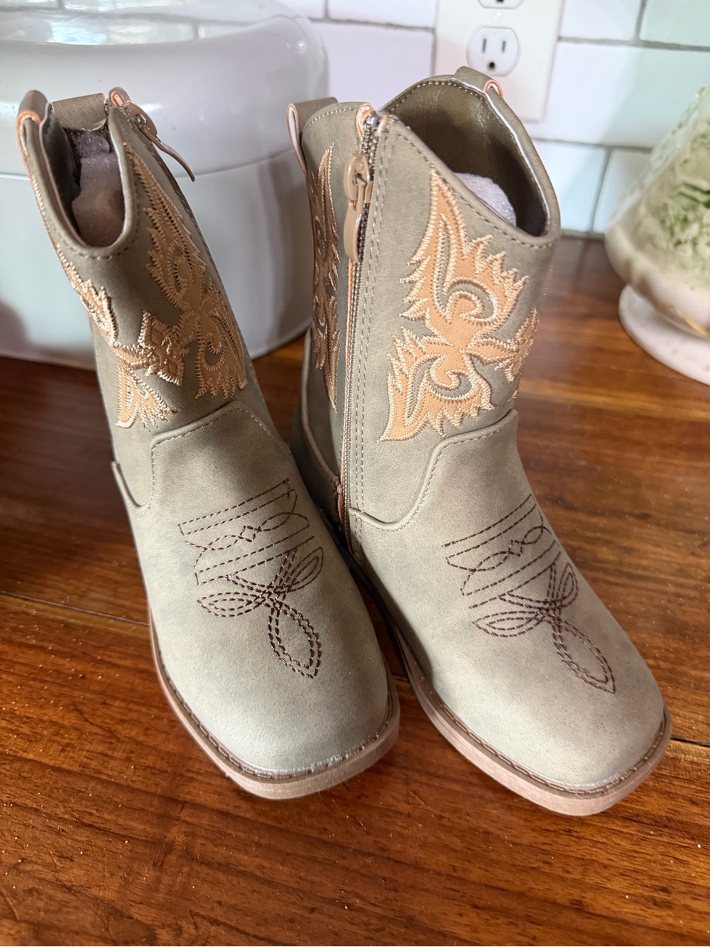 Kids Tan Western Embroidered Zip-Top Boots unisex 9.5 euro 26